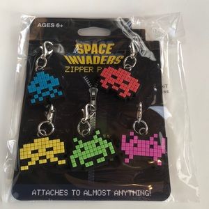 Space Invaders Zipper Pulls, 5 pack